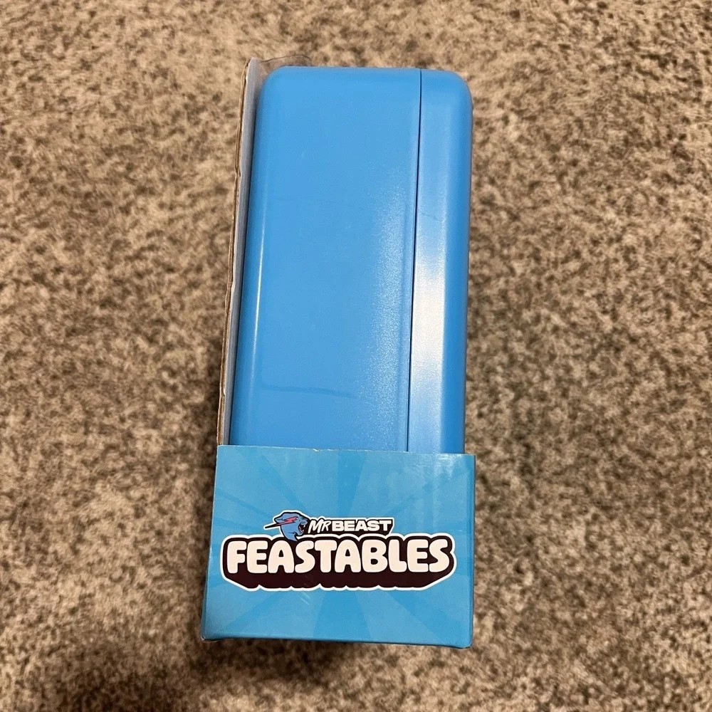 NEW‎ Mr Beast Feastables Worlds Coolest Lunch Box Blue/Pink